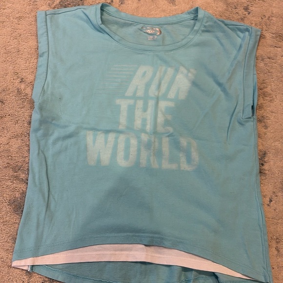 Girls short sleeve T-shirts. All size large (10/12). - Picture 7 of 7